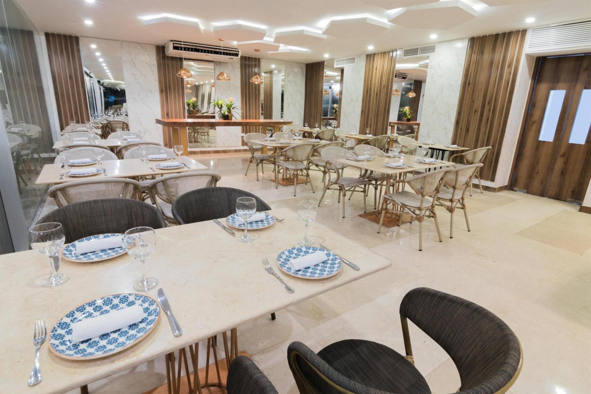 Sonesta Hotel