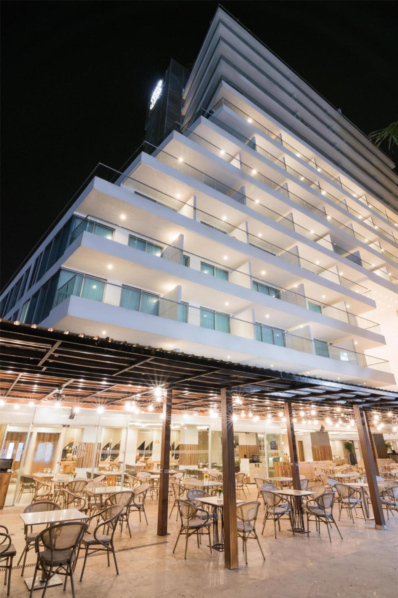 Sonesta Hotel 4*