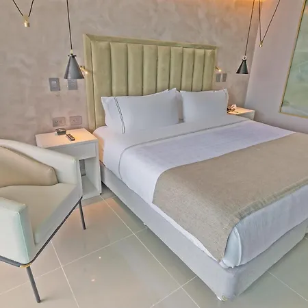 Sonesta Hotel 4*