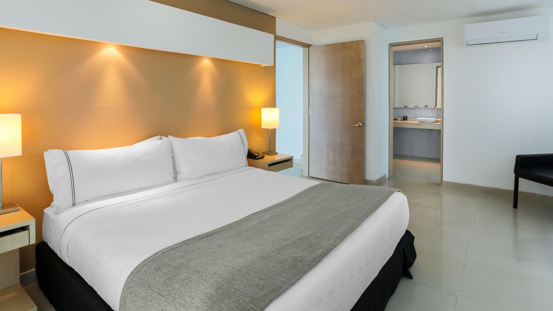 Sonesta Hotel