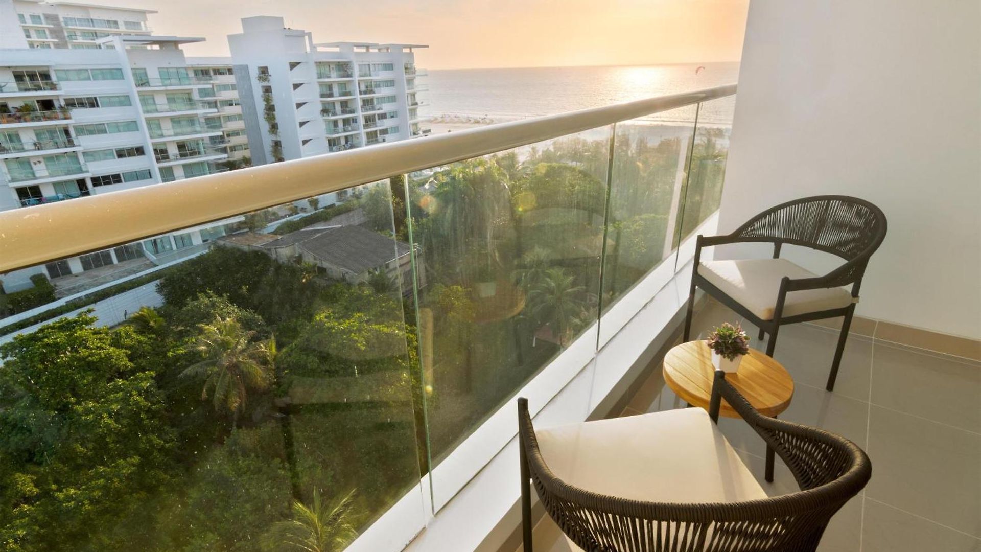 Sonesta Hotel 4*