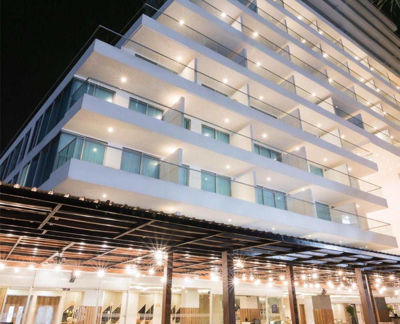 Sonesta Hotel 4*