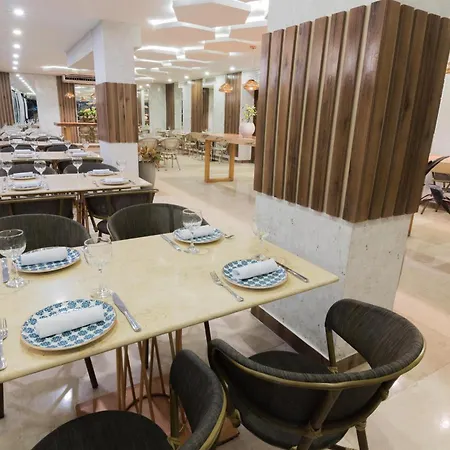 Hotel Sonesta 4*
